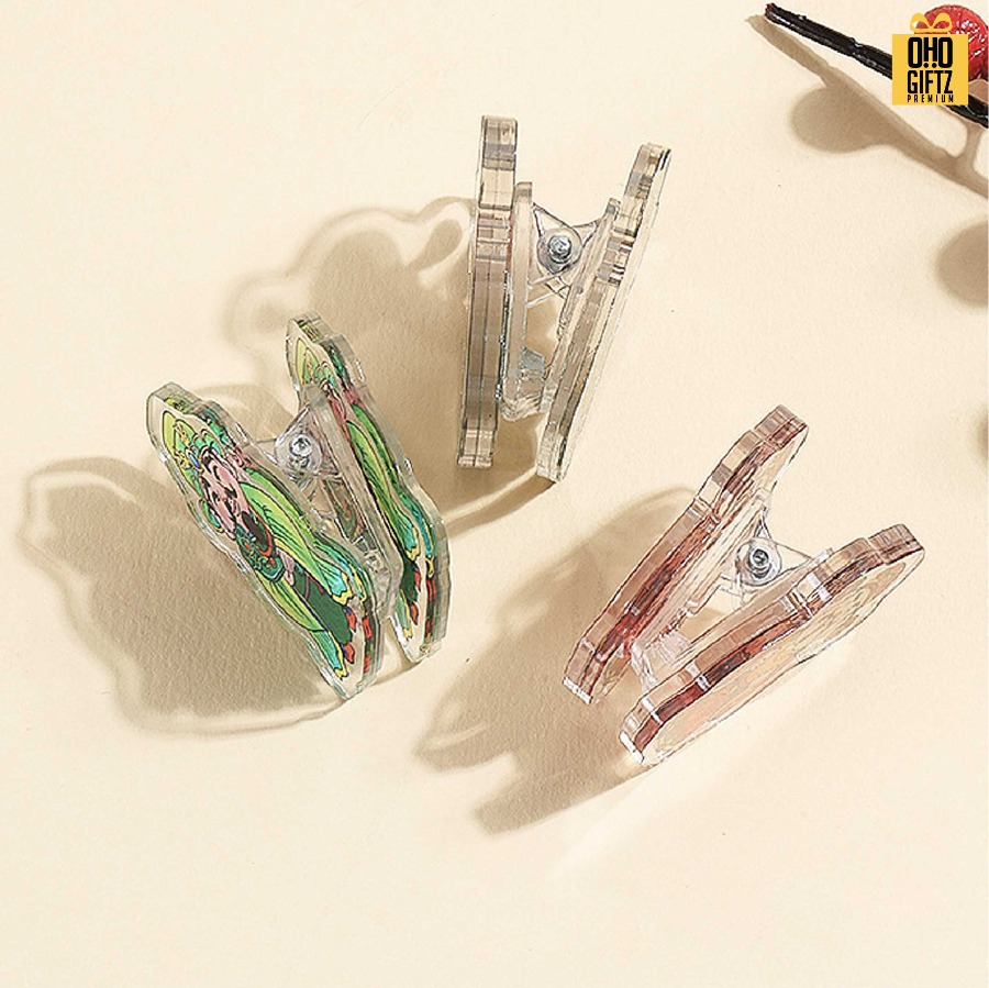 รับผลิตคลิปหนีบอะคริลิค ดีไซน์ตามต้องการ สกรีนชื่อ สกรีนโลโก้ ทำเป็นของพรีเมี่ยมได้