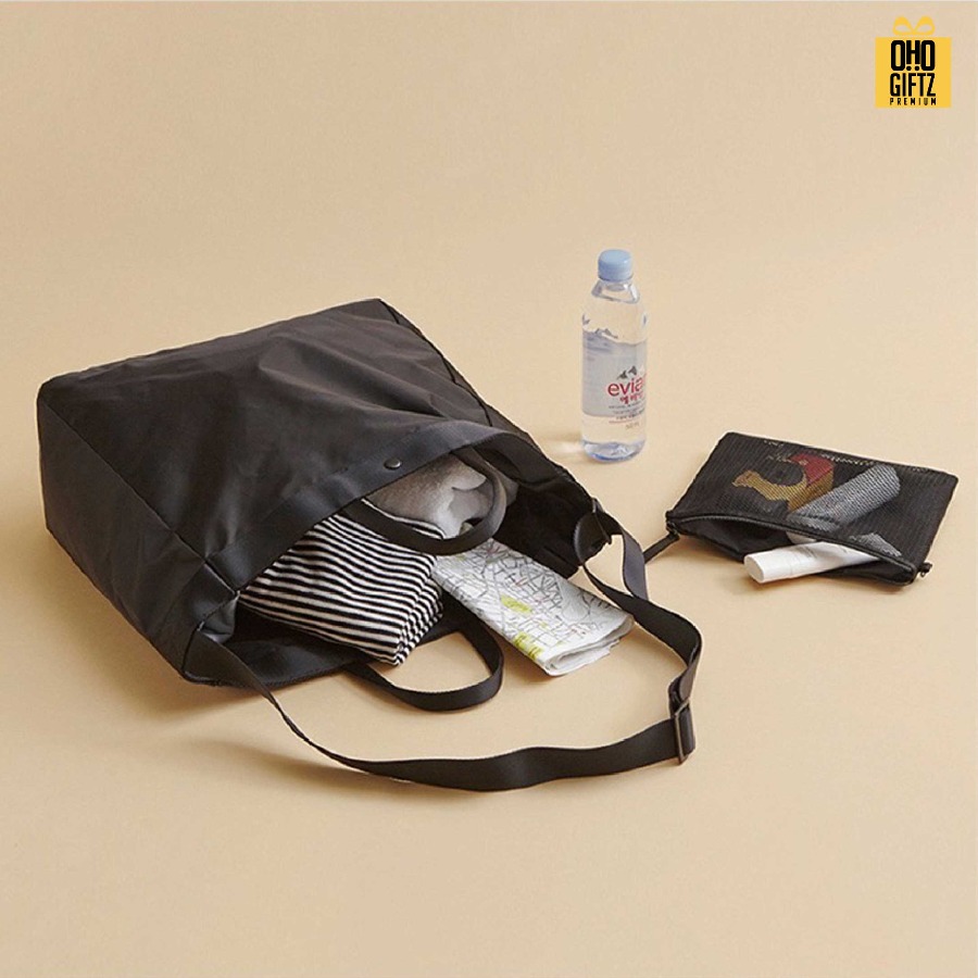 กระเป๋าถือหรือสะพายสไตล์ญี่ปุ่น สกรีนโลโก้ ทำเป็นของพรีเมี่ยมได้