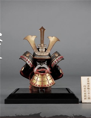 COOMODEL NO.SE027 1/6 SERIES OF EMPIRES (DIECAST ARMOR) - BLACK AND GOLD KABUTO (HELMET EDITION)