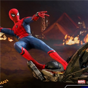 Hot Toys QS014  Spider-Man: Homecoming - 1/4th scale Spider-Man Collectible Figure