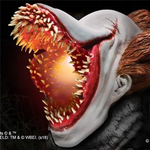 Star Ace DF Pennywise Scary Ver. with Light (IT 2017)
